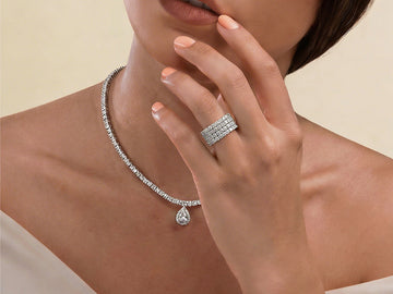 Spring 2026 Jewelry Trends: Minimalism Meets Bold Statements